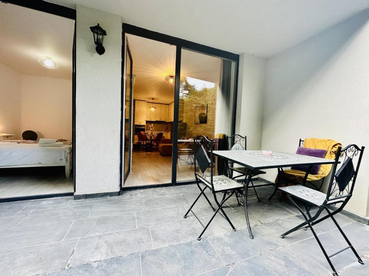 Palfi Apartment With Garden & Parking Kolozsvár Kültér fotó